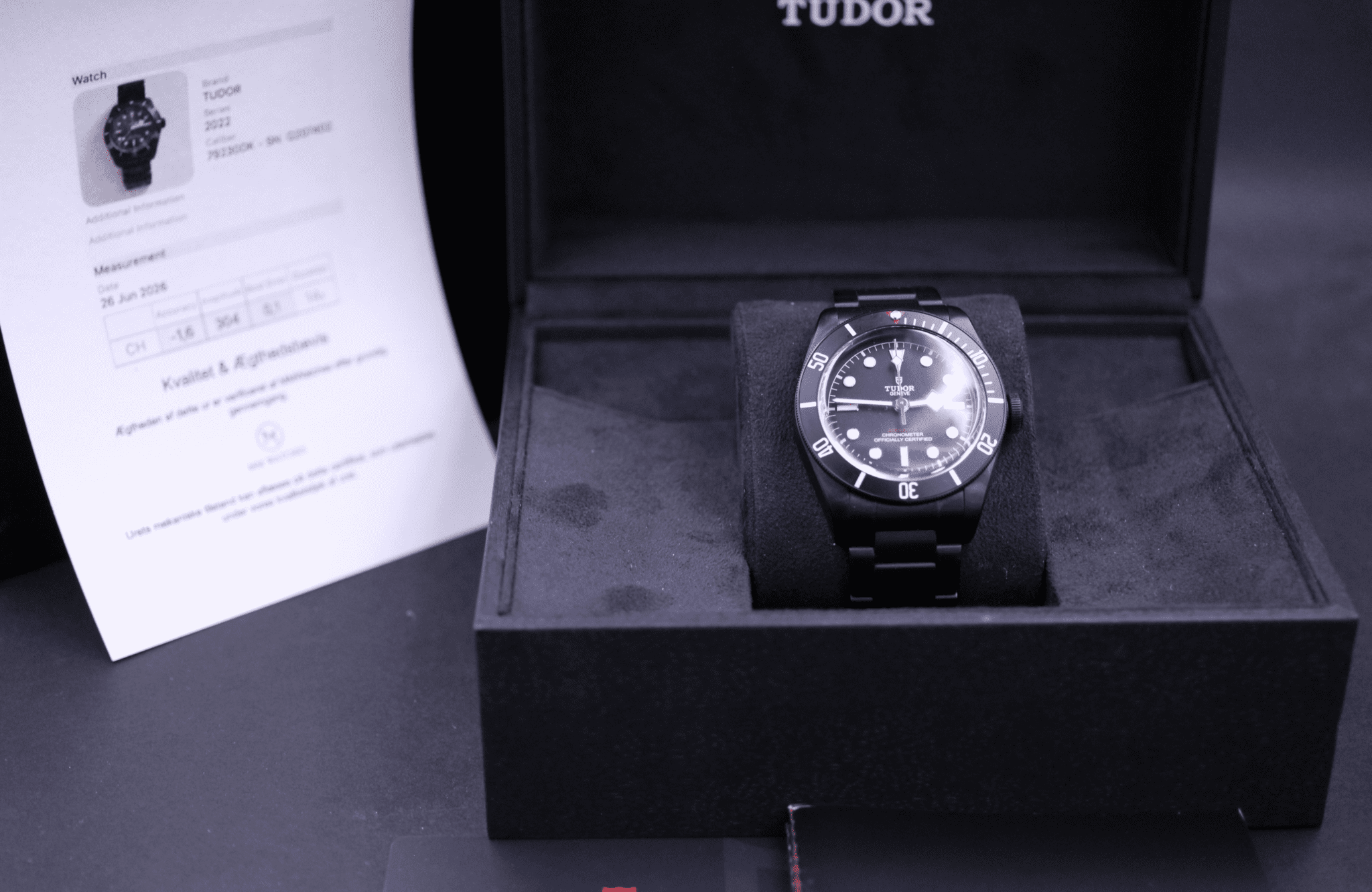 tudor 5 black